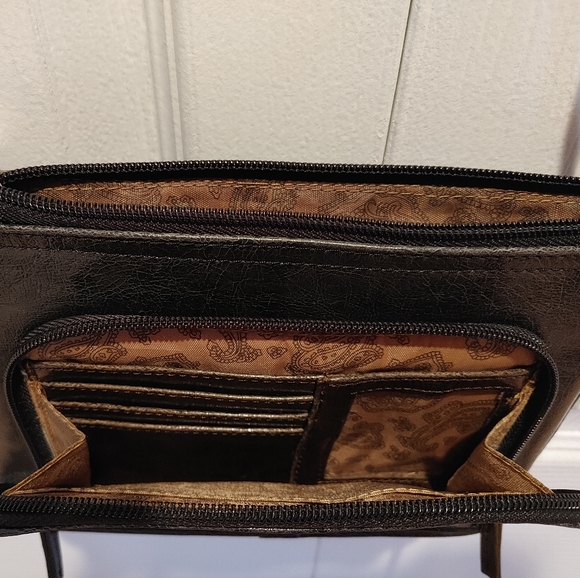 Joanel Crossbody Handbag - Picture 3 of 7